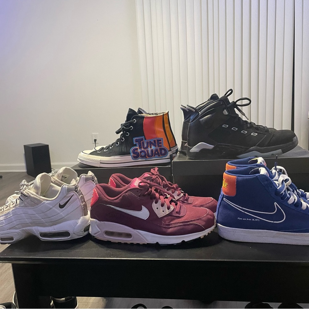 Air Jordan bundle size 10 - 12